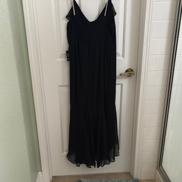NWT Express Elegant Black Evening Gown Rhinestone Straps Medium - Picture 6 of 8